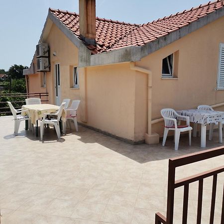 Apartmani Andelka Kuciste Esterno foto
